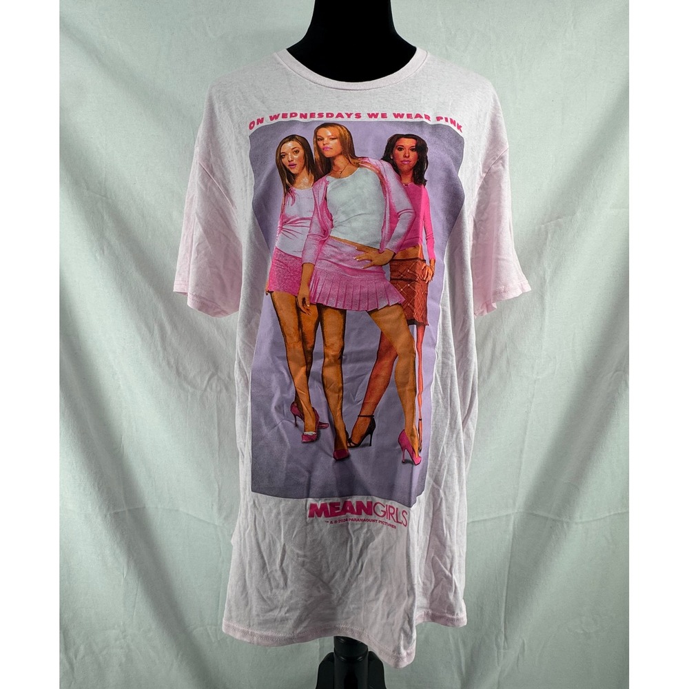 Mean Girls On Wednesdays We Wear Pink Graphic T-Shirt XL Pink Mad Engine Cotton